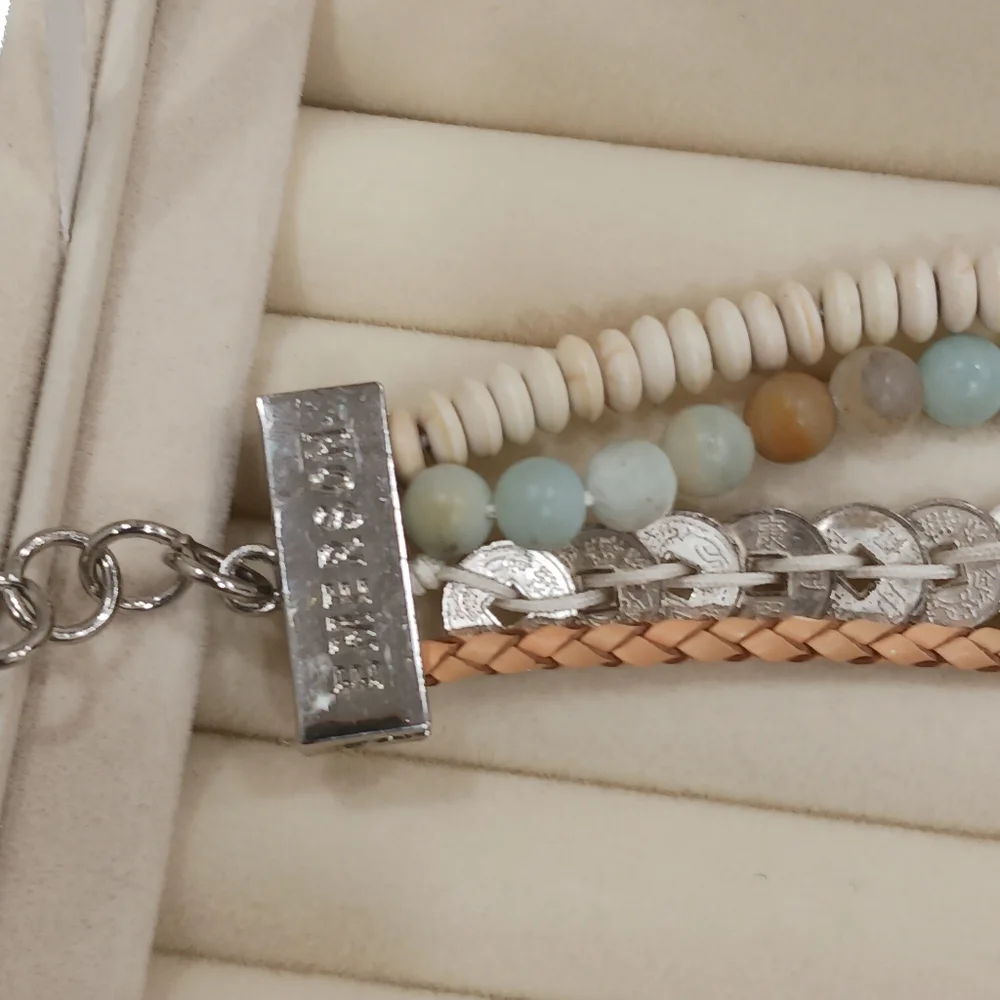 Elegant Multi-Strand Gemstone Bracelet - Picture 8 of 9